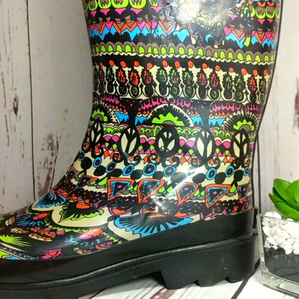 Sakroots Rhythm Neon Elephants and Peace Fur Lined Boots‎ 7